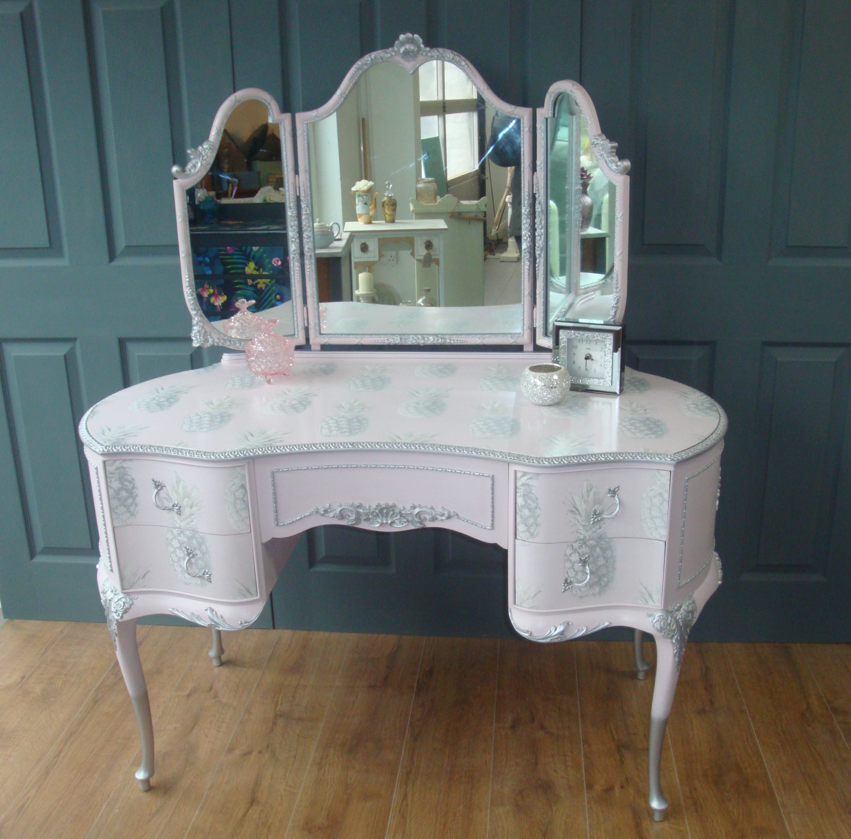 Pink dressing table shop next